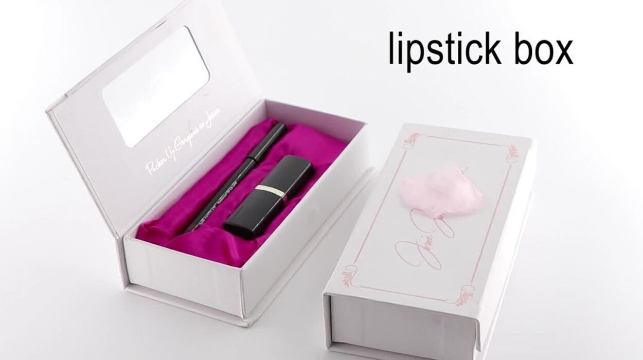 How You Can Design Perfect Custom Lipstick Boxes